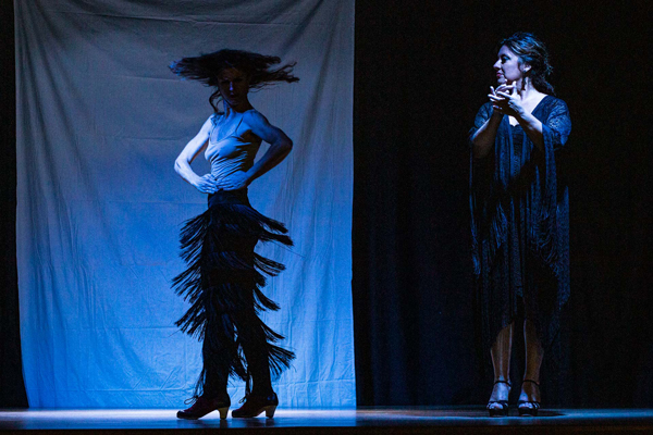 Flamencuria Obdulia Bustos - Dancing with my shadows - Foto Andrés Górriz